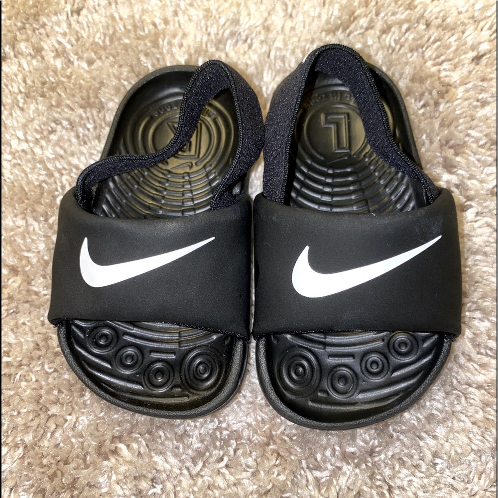 Nike slides